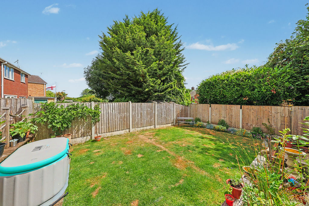 Dale Crescent New Tupton